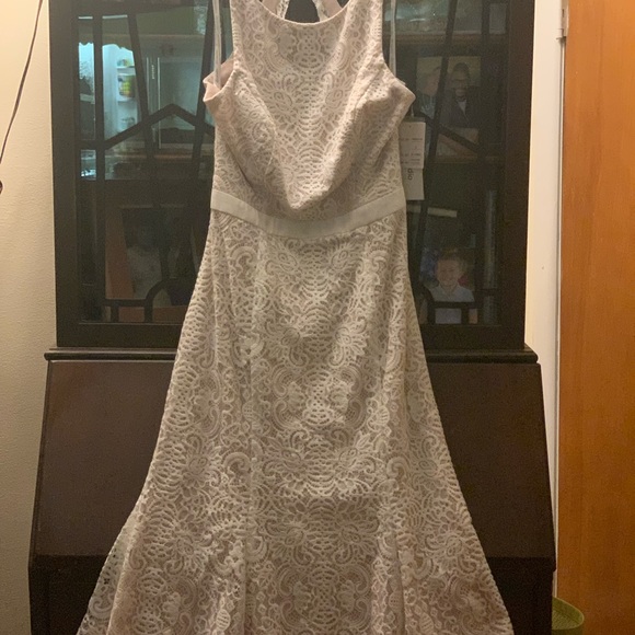 Nude *Classy* Bridal/shower/second wedding/party gown - Picture 5 of 12